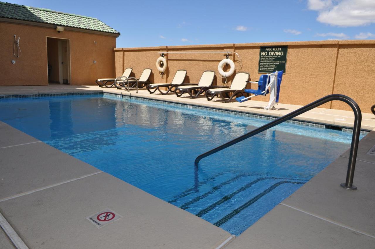 Holiday Inn Express Las Vegas-Nellis By Ihg מראה חיצוני תמונה