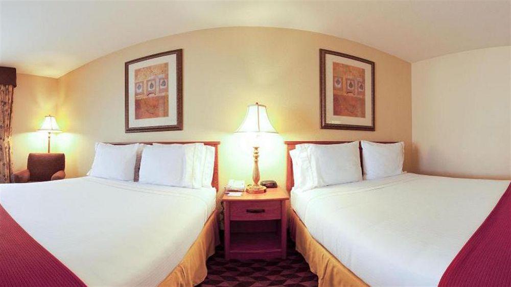 Holiday Inn Express Las Vegas-Nellis By Ihg מראה חיצוני תמונה