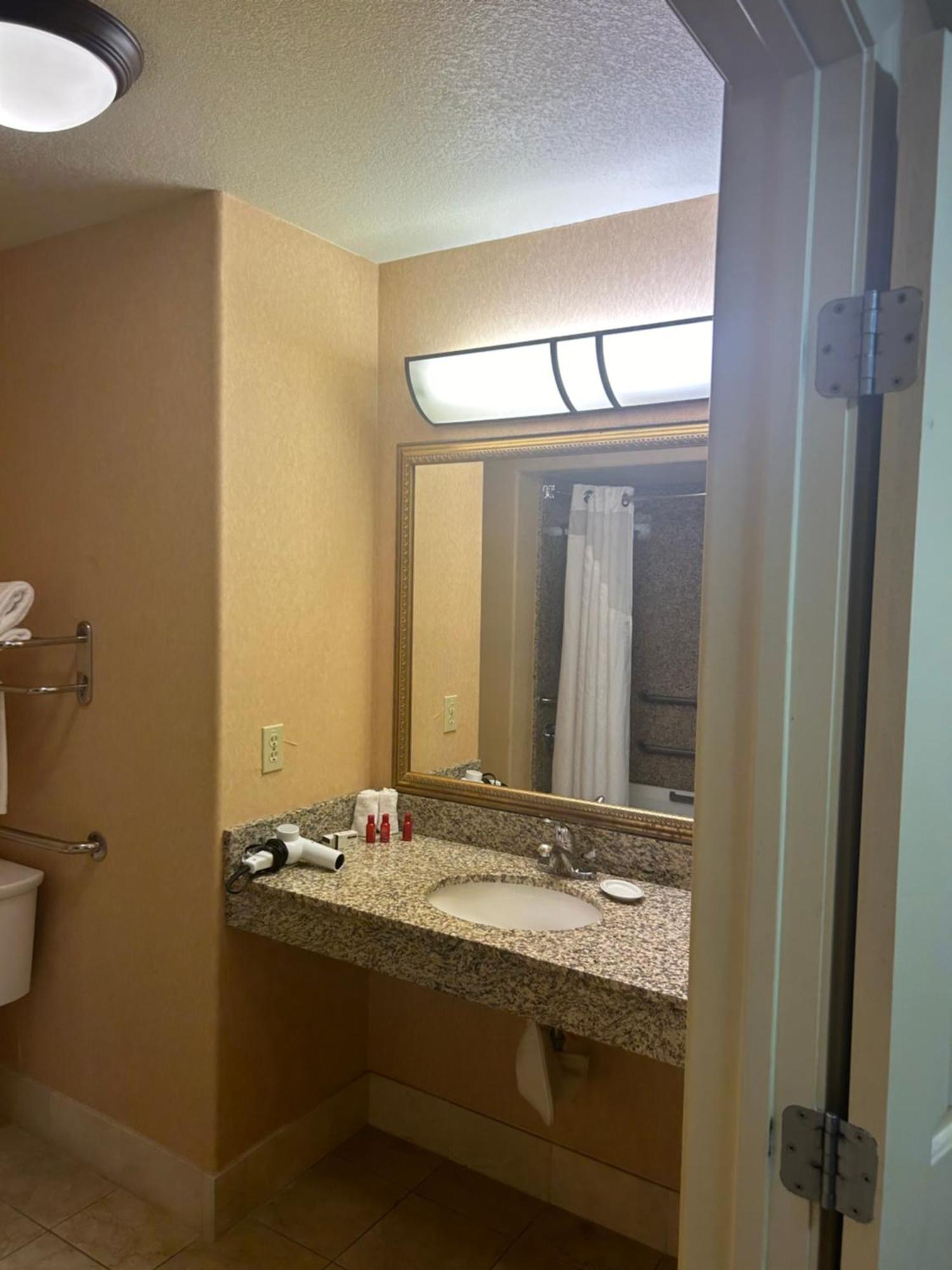 Holiday Inn Express Las Vegas-Nellis By Ihg מראה חיצוני תמונה